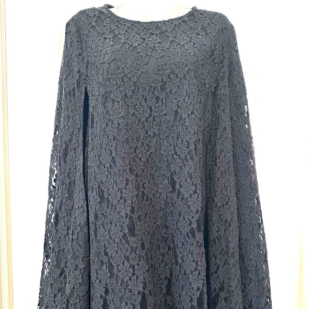 New DKNY Donna Karan Black Lace 2 PC Mini & Cape, Size M (NWOT)